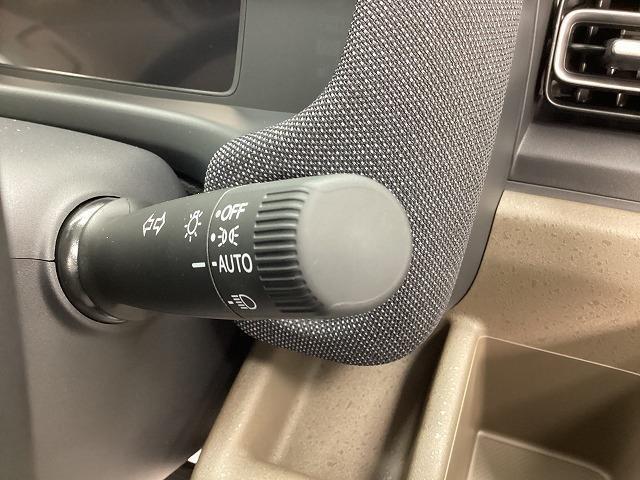 Honda Freed EX — Фотографии автомобиля 6