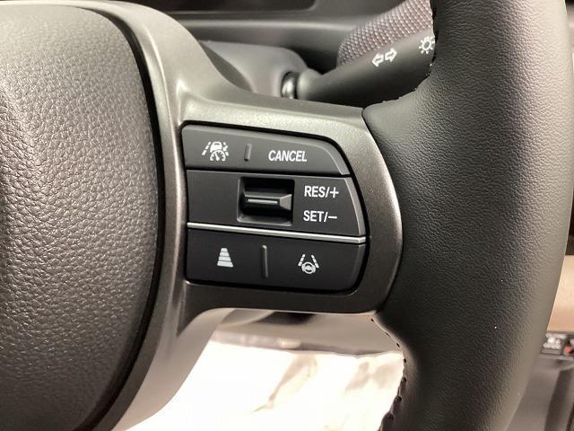 Honda Freed EX — Фотографии автомобиля 10