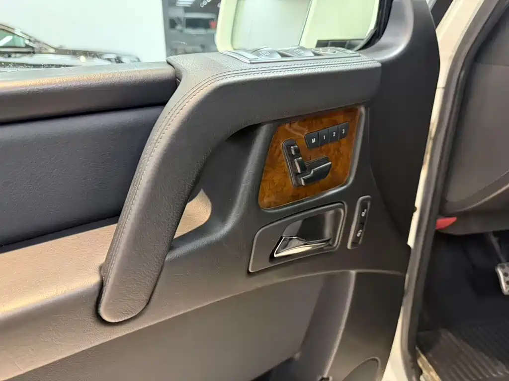 Mercedes-Benz G-Class G 2013 G 500 — Фотографии автомобиля 14