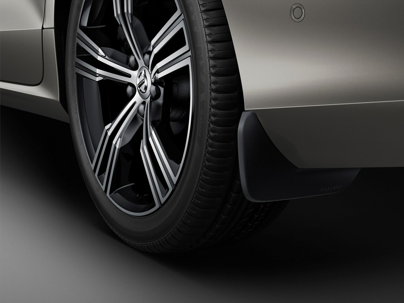 Volvo V60 B4 — Фотографии комплектации 15