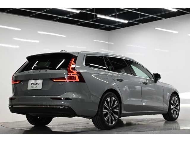 Volvo V60 B4 — Фотографии автомобиля 11
