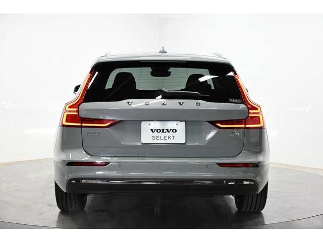 Volvo V60 B4 — Фотографии автомобиля 24