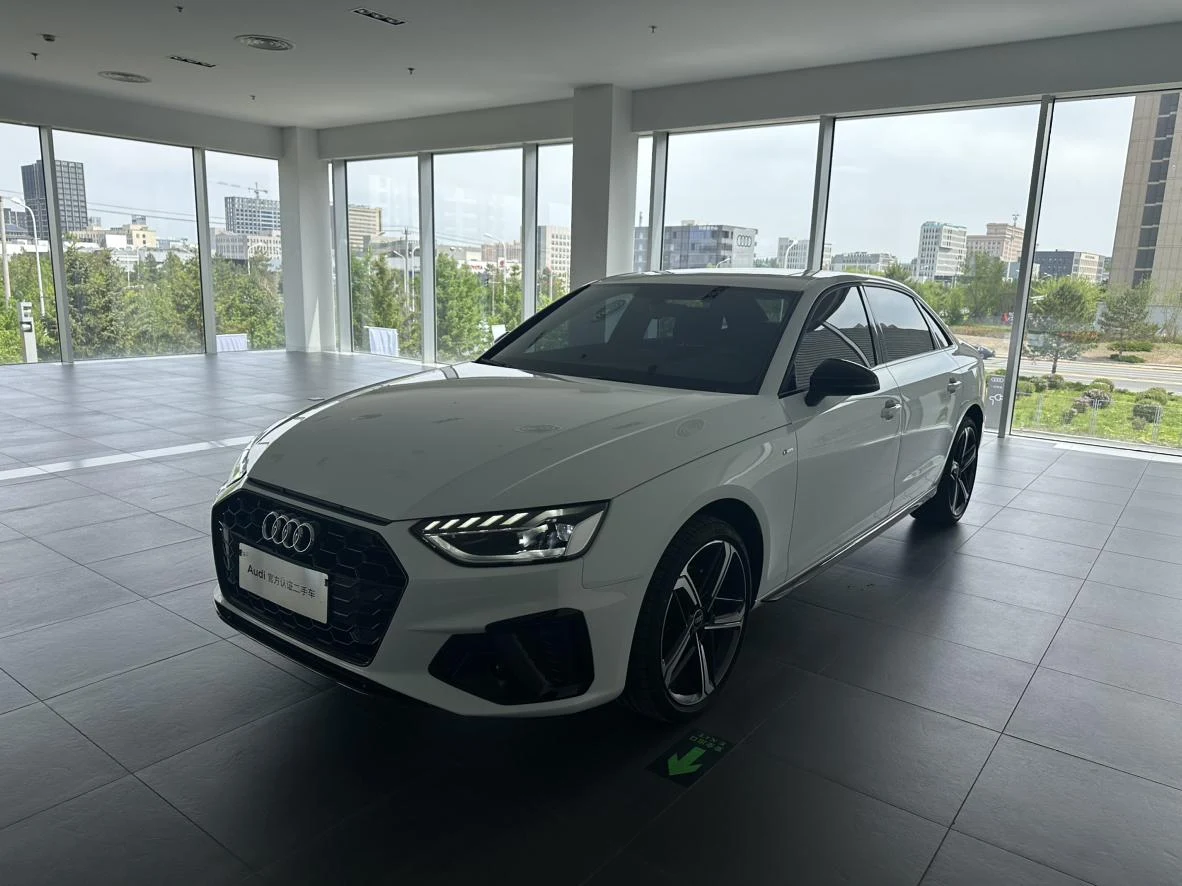 Audi A4L 2024 40 TFSI Luxury