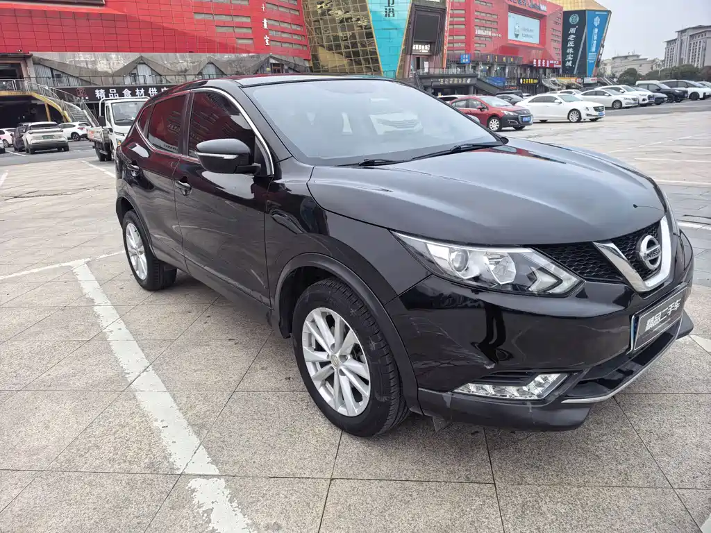 Nissan Qashqai 2017 2.0L CVT Elite V — Фотографии автомобиля 3